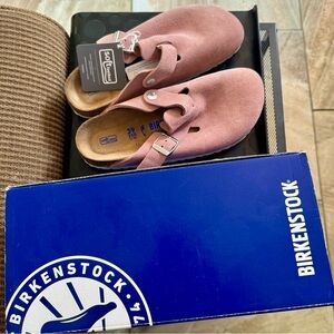 NWT - Birkenstock Boston soft footbed Clogs -